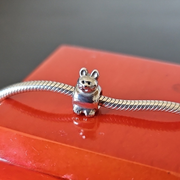 Pandora Sterling Silver Sitting Cat Charm - Picture 1 of 12